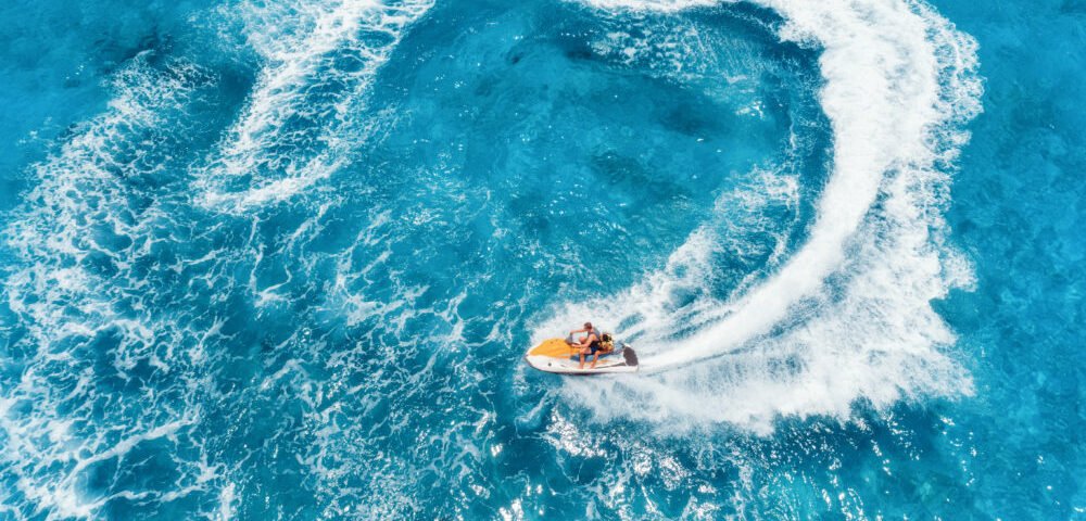 Como tirar carteira para pilotar embarcações aquáticas